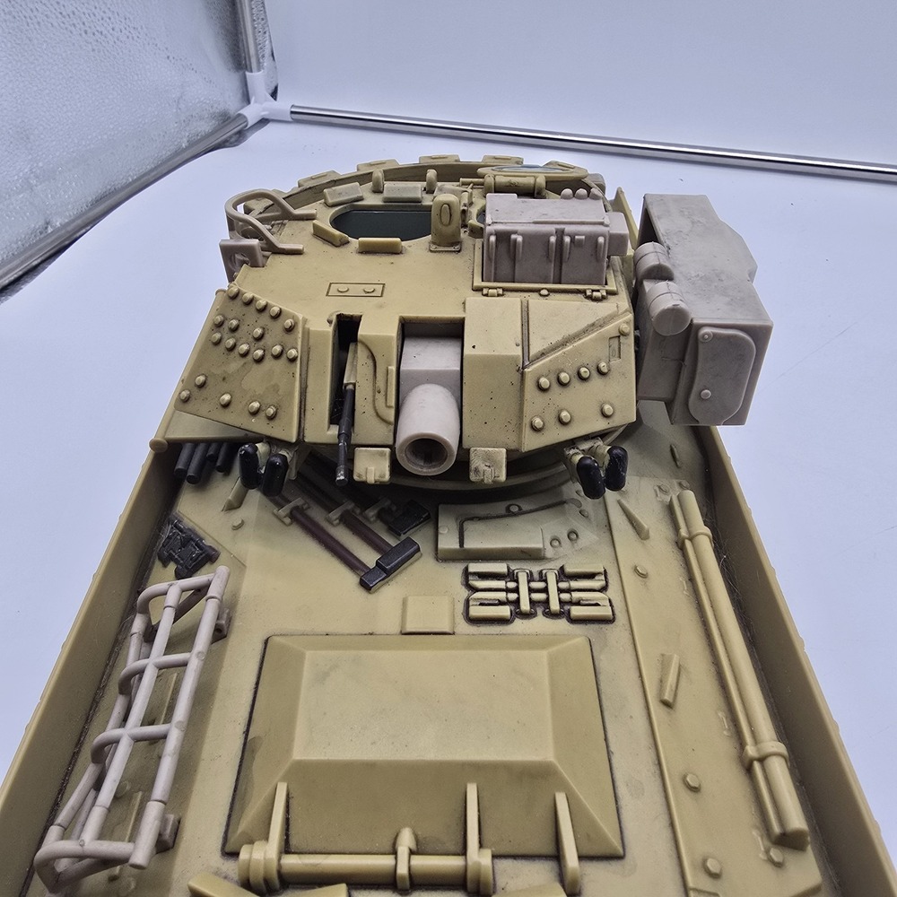 2007 Unimax Toys Bravo Team M3A2 Bradley Desert Camo READ - Picture 14 of 16
